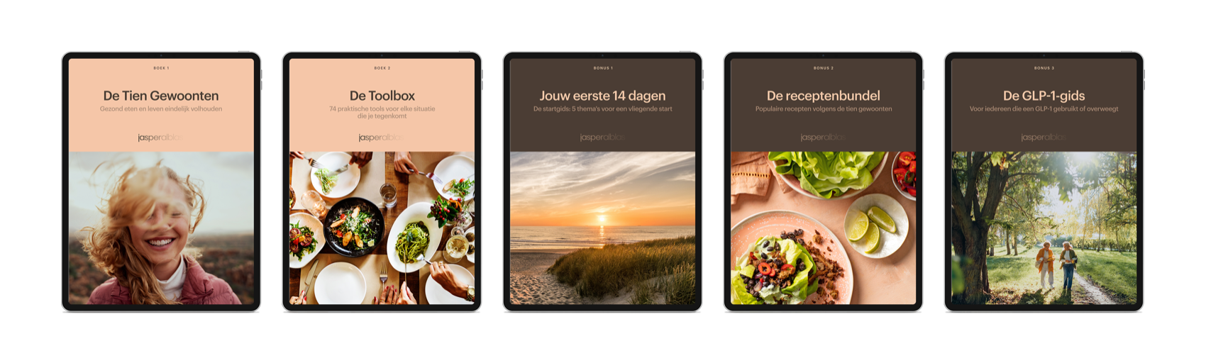 De complete boekenset: twee boeken en drie bonusgidsen op tablets